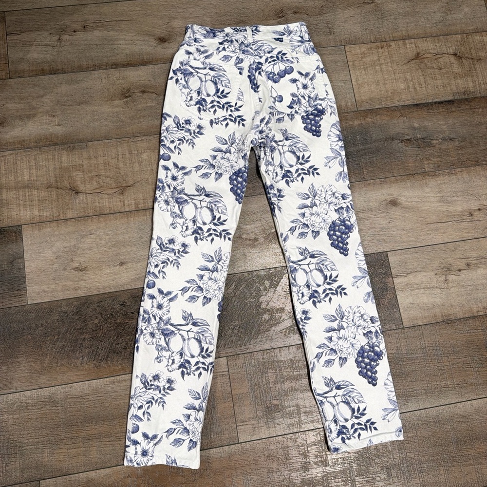 Reformation Cynthia Toile high rise straight jeans in Monaco - Picture 7 of 11